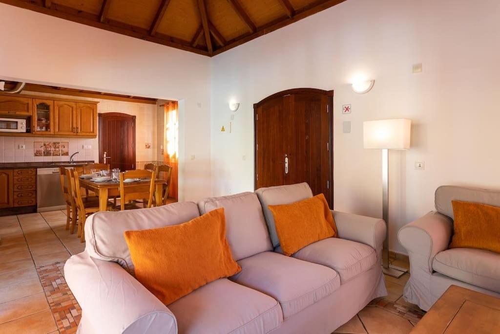 Villa Helen - Heated Pool Wifi Smarttv Barbecue Corralejo Exterior foto